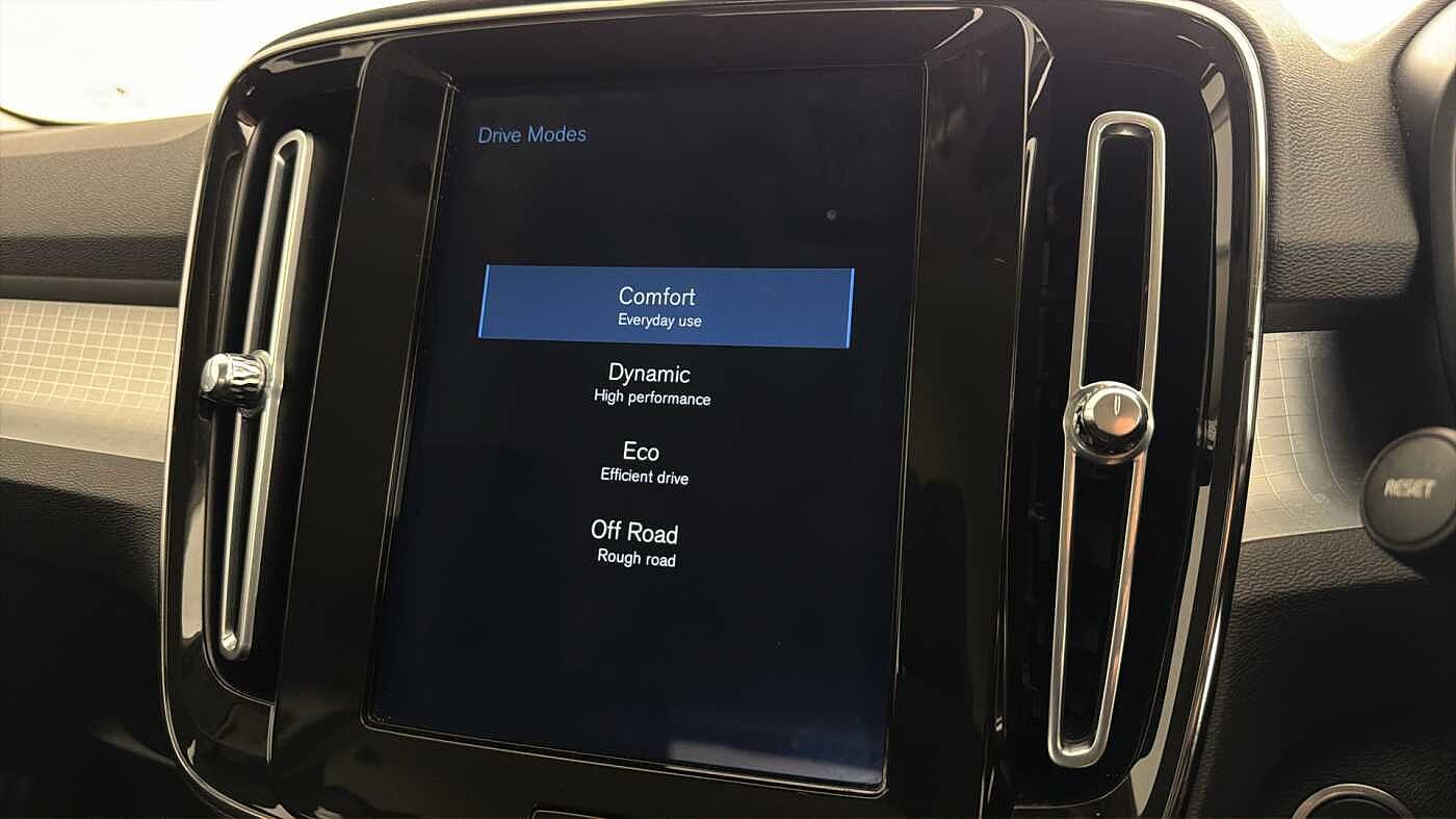 Used Volvo XC40 2020 for sale - 77745854: Photo 38