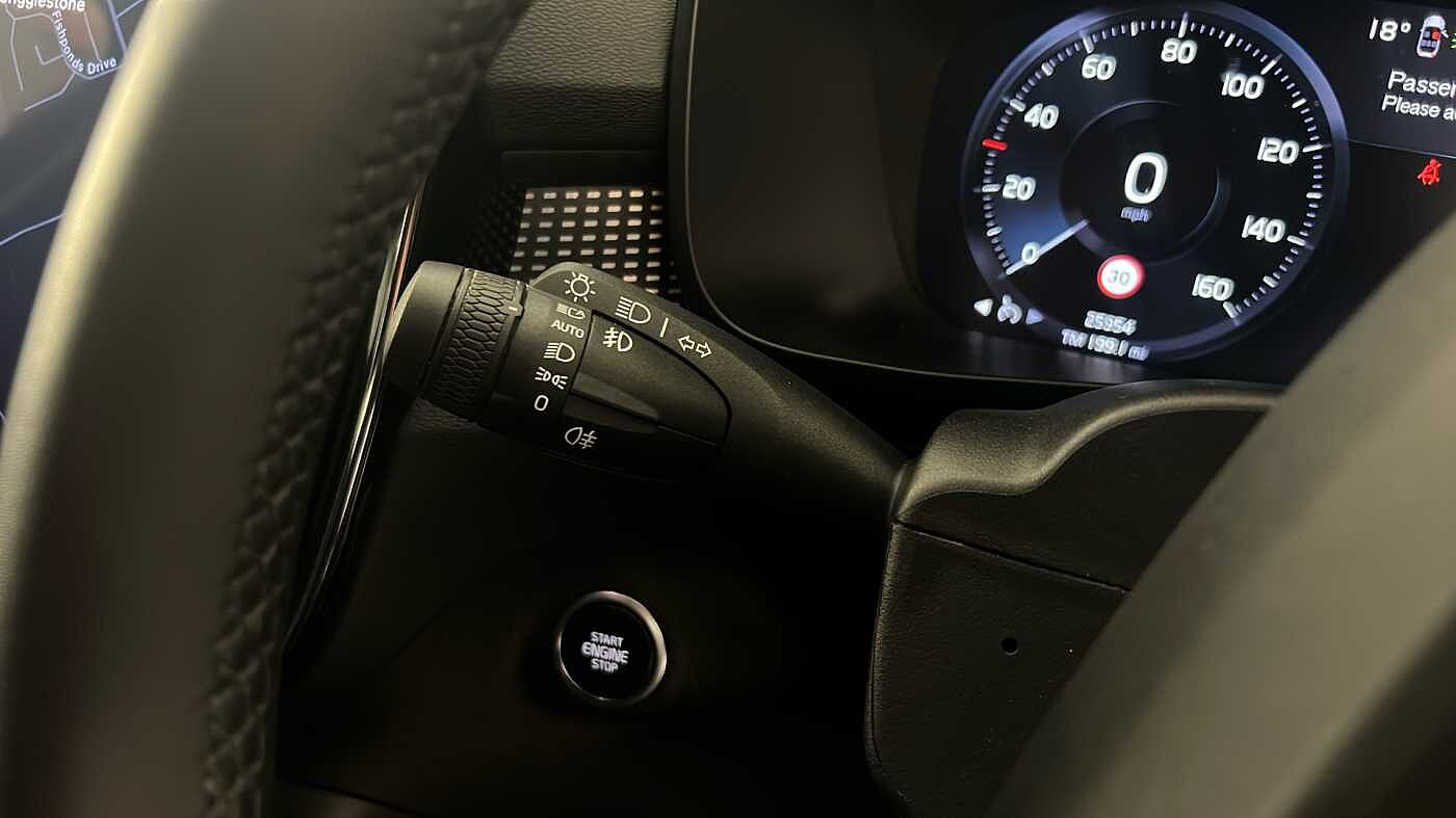 Used Volvo XC40 2021 for sale - 76664386: Photo 23