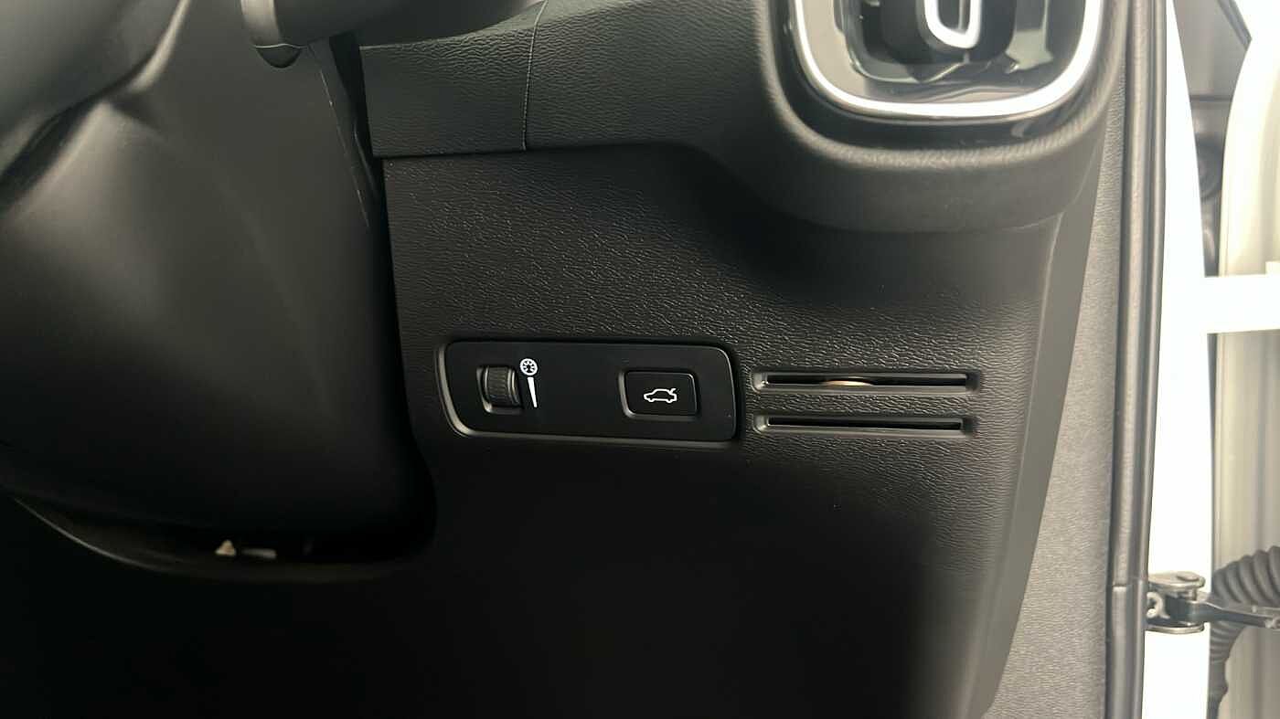 Used Volvo XC40 2021 for sale - 76664386: Photo 28