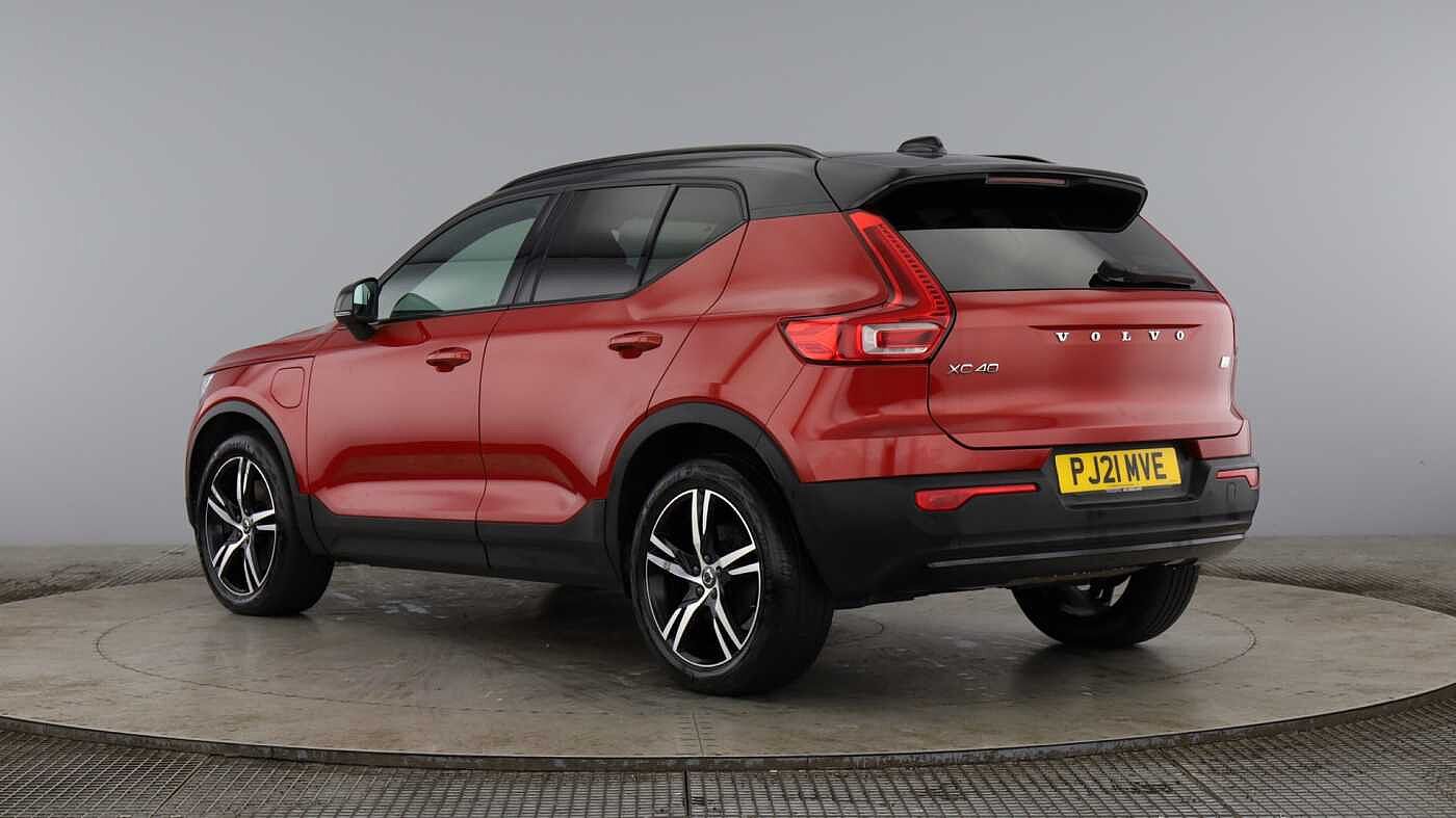 Used Volvo XC40 2021 for sale - 77225081: Photo 2
