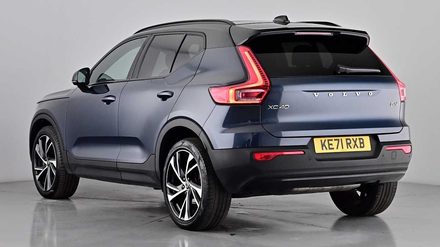 Used Volvo XC40 2021 for sale - 76018179: Photo 2