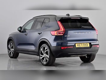 Used Volvo XC40 2021 for sale - 76018179: Photo 2