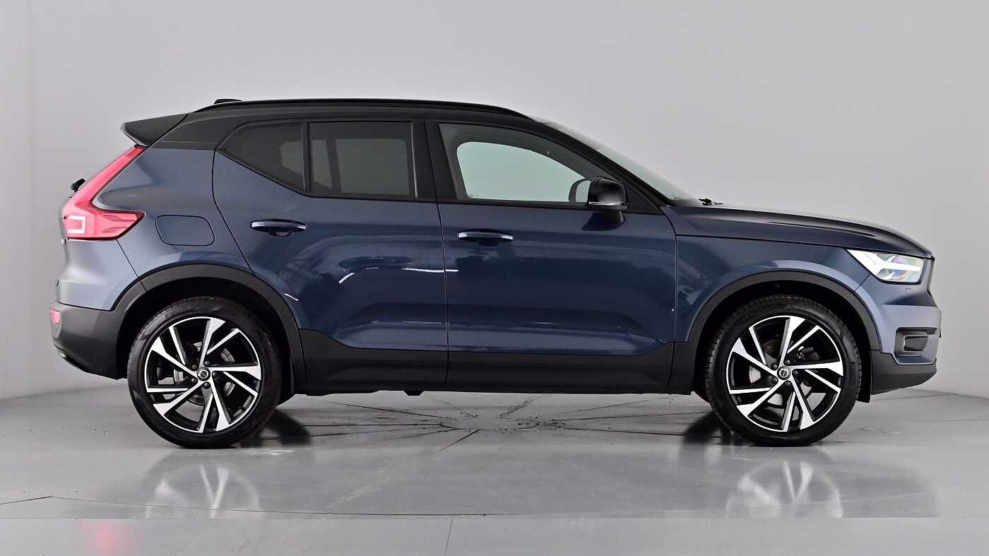 Used Volvo XC40 2021 for sale - 76018179: Photo 3