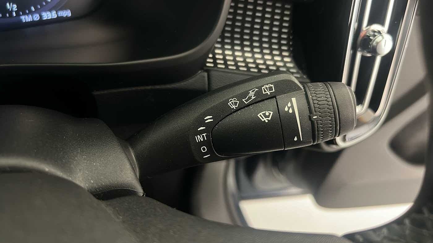 Used Volvo XC40 2021 for sale - 76018179: Photo 35