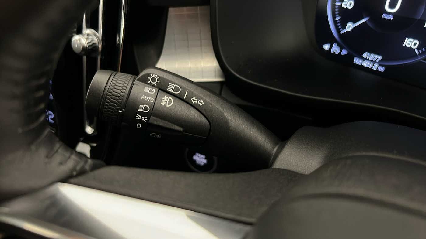 Used Volvo XC40 2021 for sale - 76544494: Photo 39