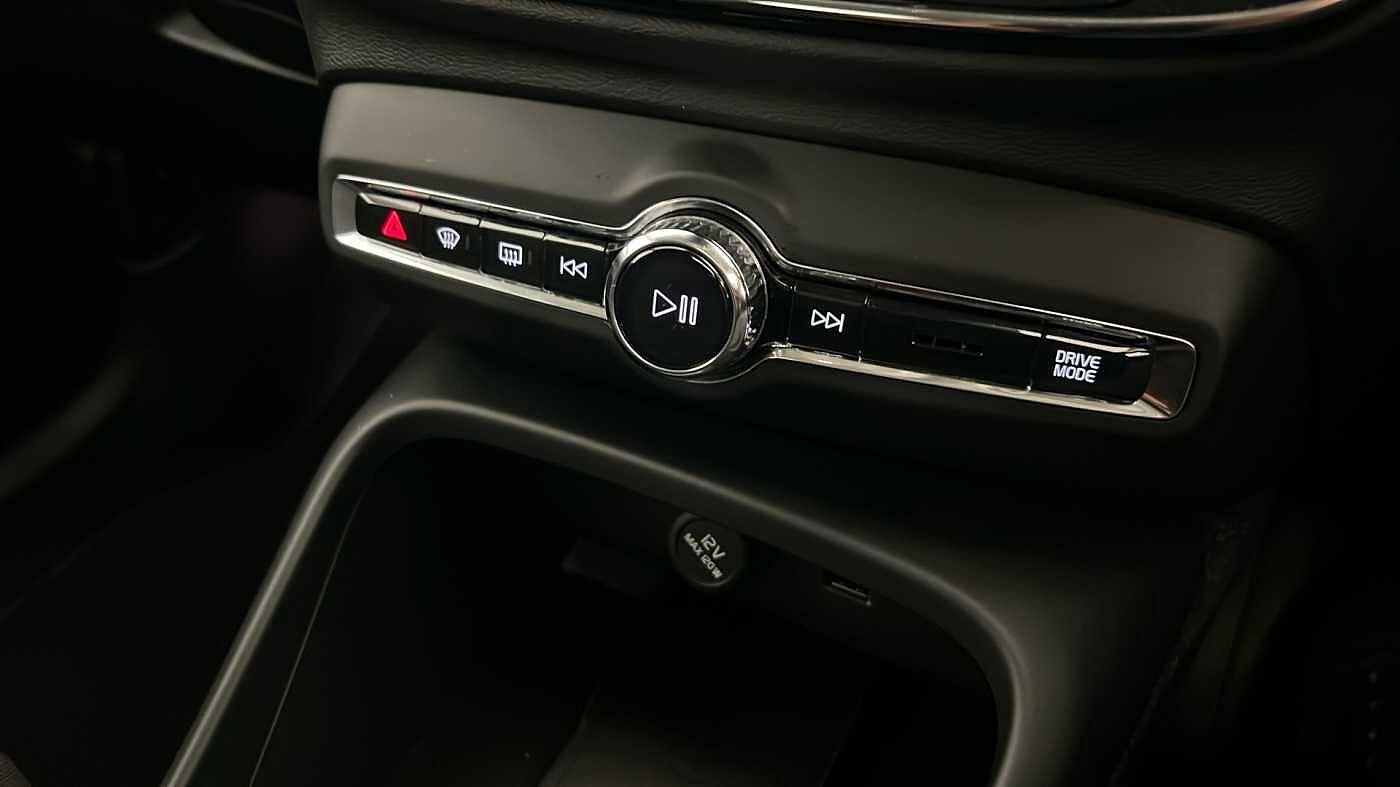 Used Volvo XC40 2021 for sale - 76544494: Photo 45