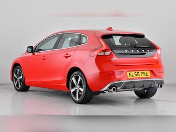 Used Volvo V40 2016 for sale - 79321077: Photo