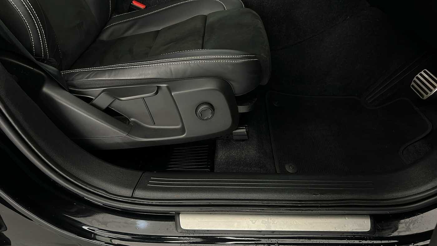 Used Volvo XC40 2021 for sale - 76494099: Photo 34