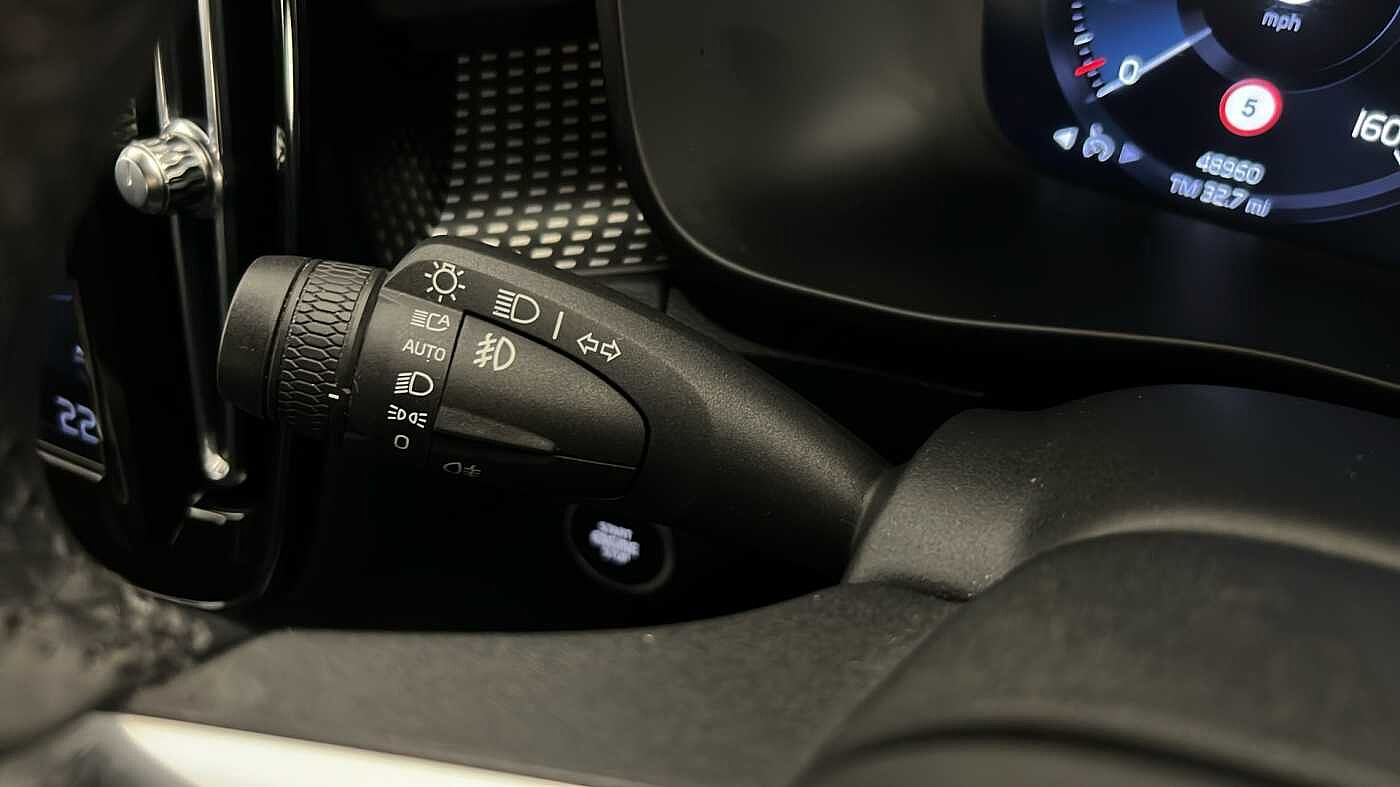 Used Volvo XC40 2021 for sale - 76494099: Photo 39