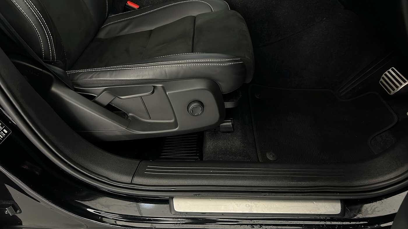 Used Volvo XC40 2021 for sale - 76494099: Photo 70