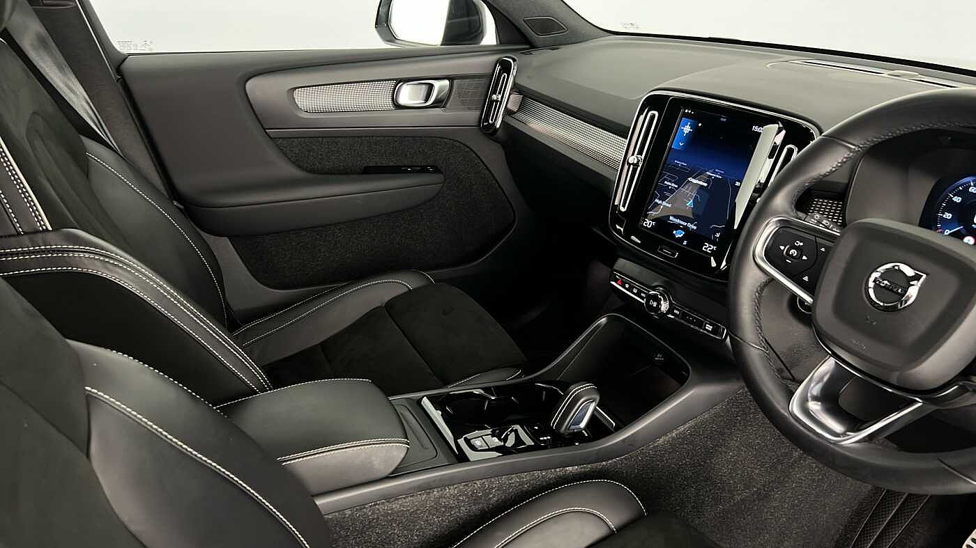 Used Volvo XC40 2021 for sale - 76494099: Photo 72