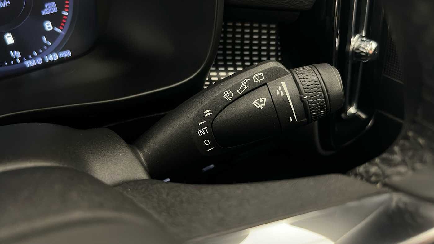 Used Volvo XC40 2021 for sale - 76494099: Photo 74