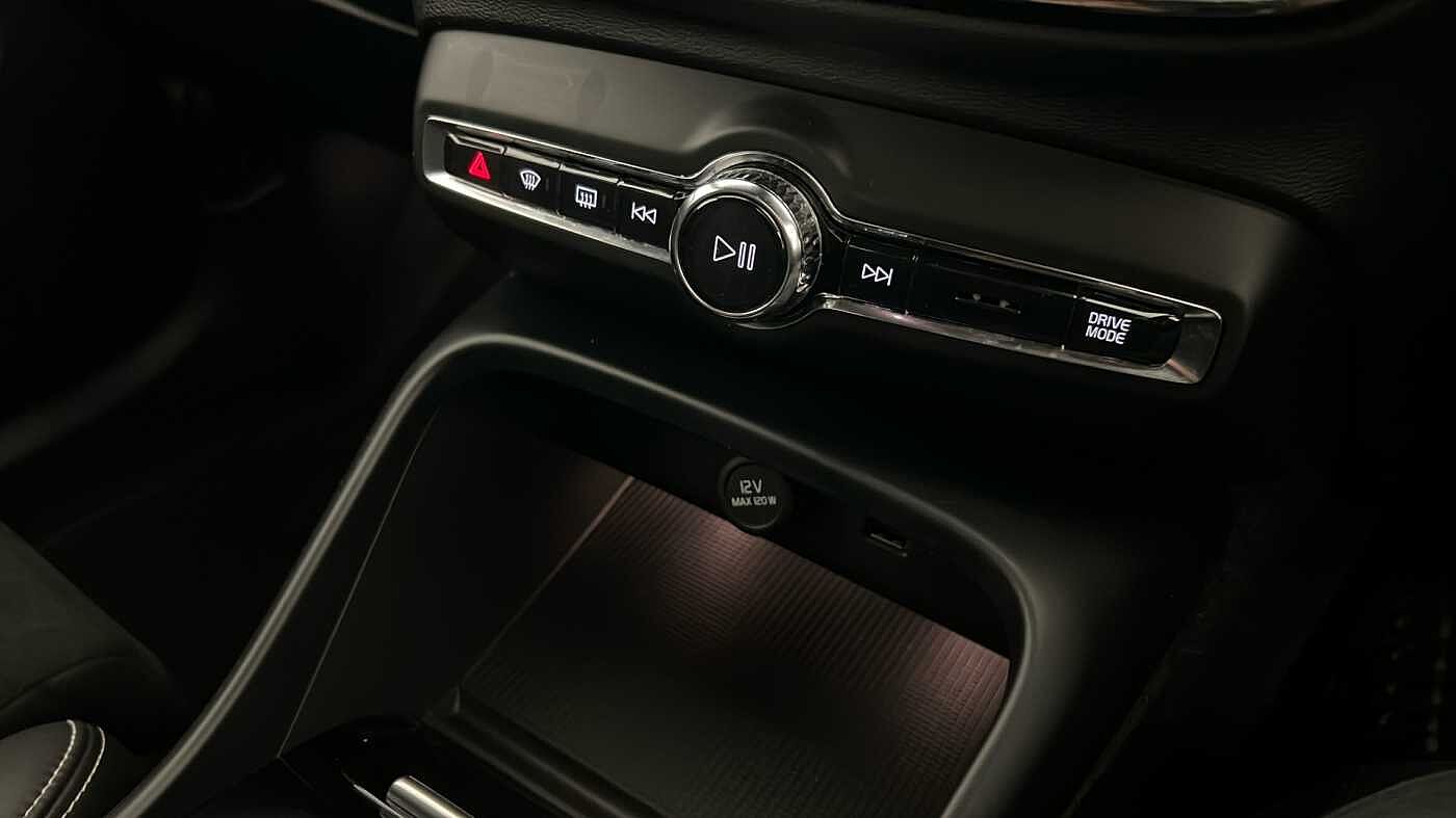 Used Volvo XC40 2021 for sale - 76494099: Photo 80