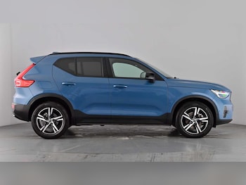 Used Volvo XC40 2023 for sale - 77818960: Photo