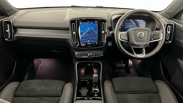 Used Volvo XC40 2025 for sale - 75652758: Photo 10