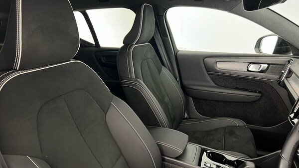 Used Volvo XC40 2025 for sale - 75652758: Photo 34