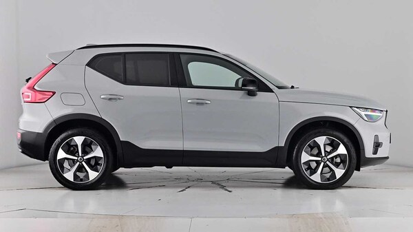 Used Volvo XC40 2025 for sale - 75652758: Photo 3