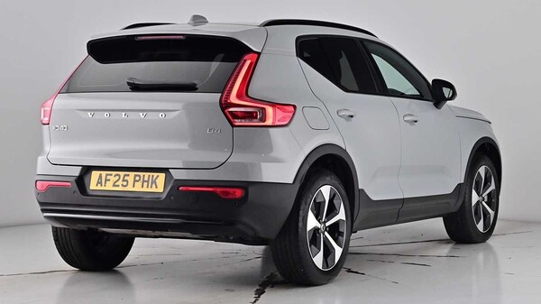 Used Volvo XC40 2025 for sale - 75652758: Photo 6