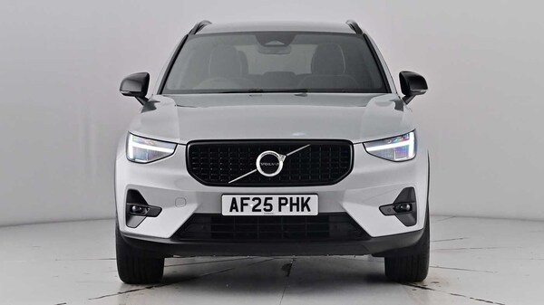 Used Volvo XC40 2025 for sale - 75652758: Photo 8