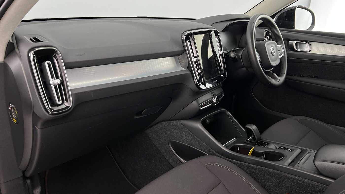 Used Volvo XC40 2022 for sale - 76055634: Photo 3