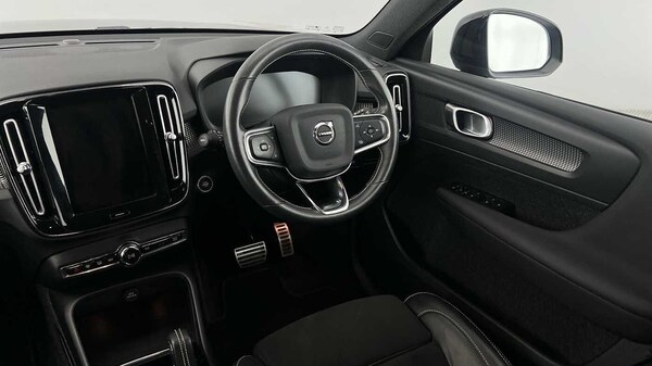 Used Volvo XC40 2021 for sale - 76344085: Photo 8