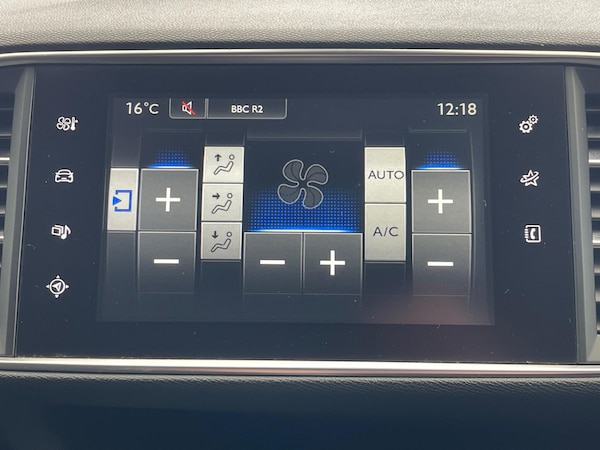 Used Peugeot 308 2015 for sale - 76326373: Photo 17