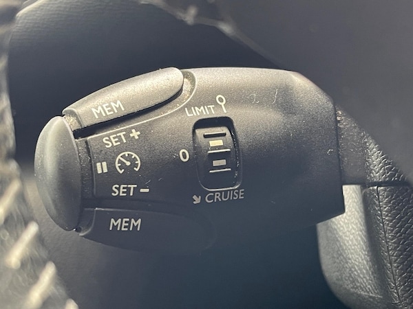 Used Peugeot 308 2015 for sale - 76326373: Photo 21