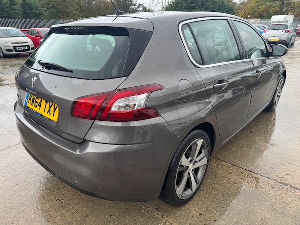 Used Peugeot 308 2015 for sale - 76326373: Photo 8