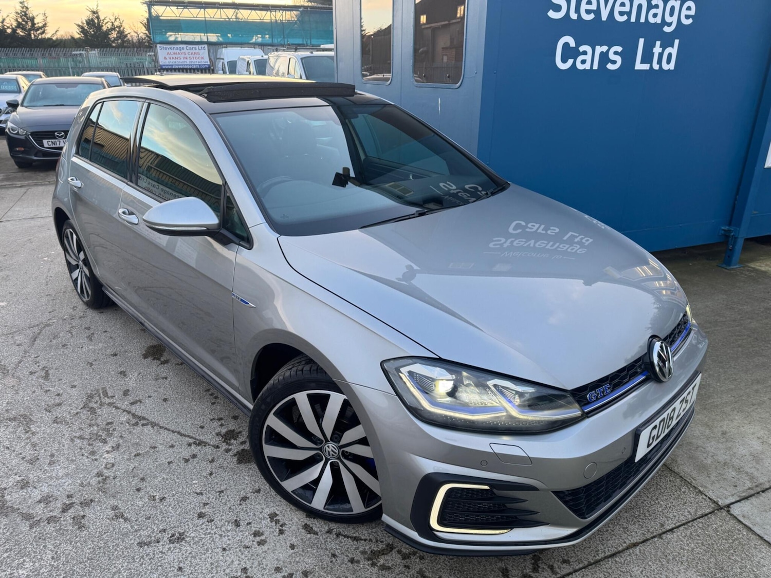 Used Volkswagen Golf 2018 for sale - 77314883: Photo 1