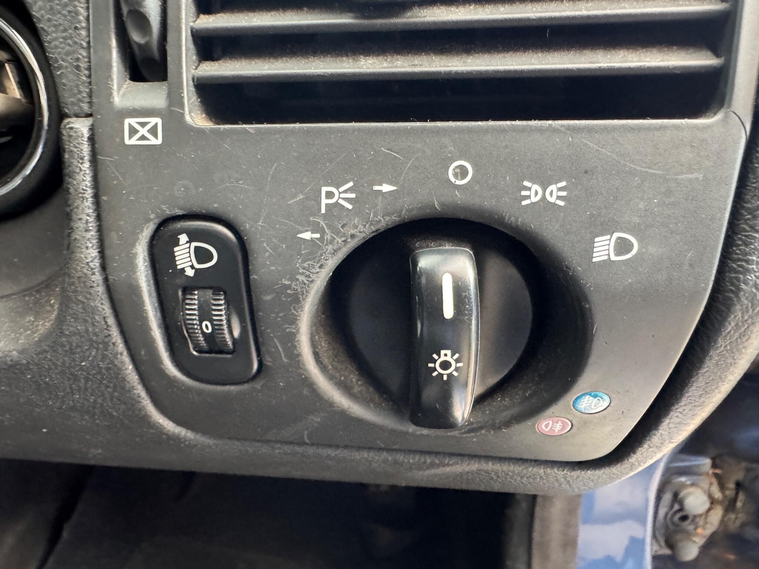 Used Chrysler Crossfire 2005 for sale - 76175201: Photo 19