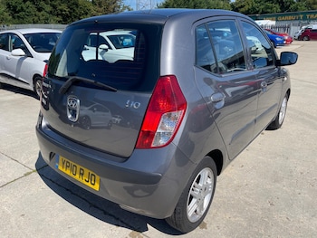 Used Hyundai i10 2010 for sale - 75215468: Photo