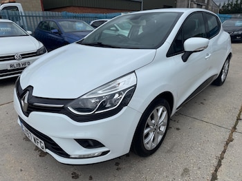 Used Renault Clio 2017 for sale - 74945943: Photo