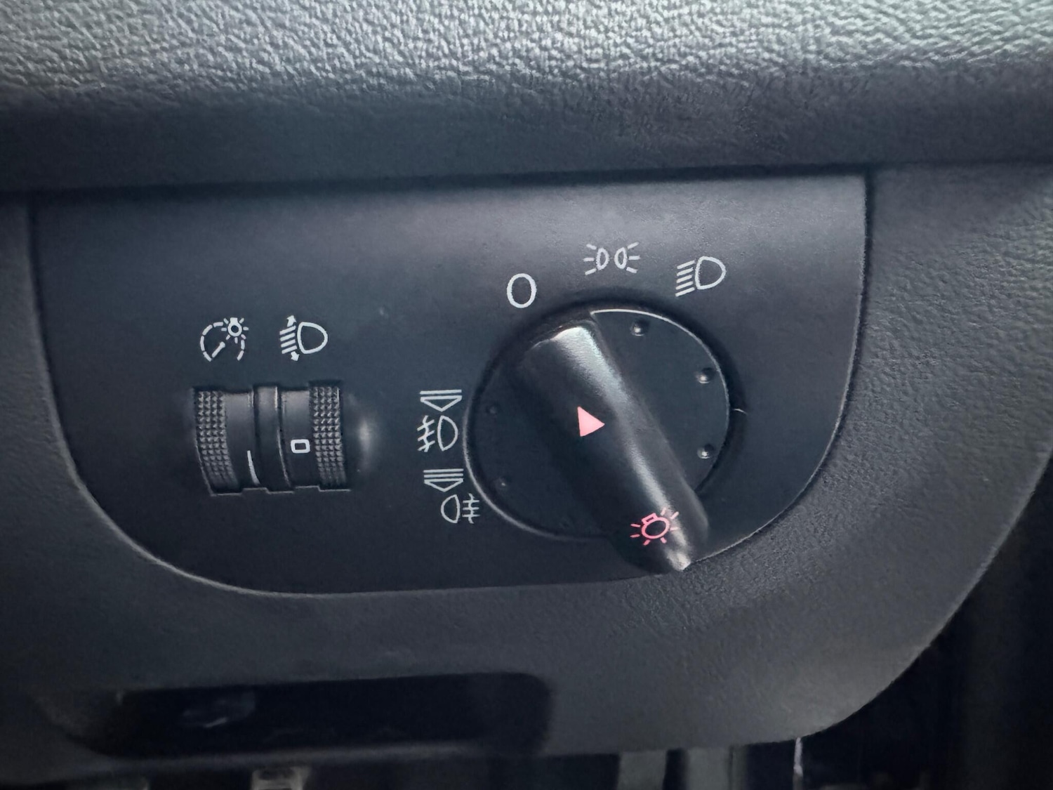 Used Audi TT 2004 for sale - 77109410: Photo 21