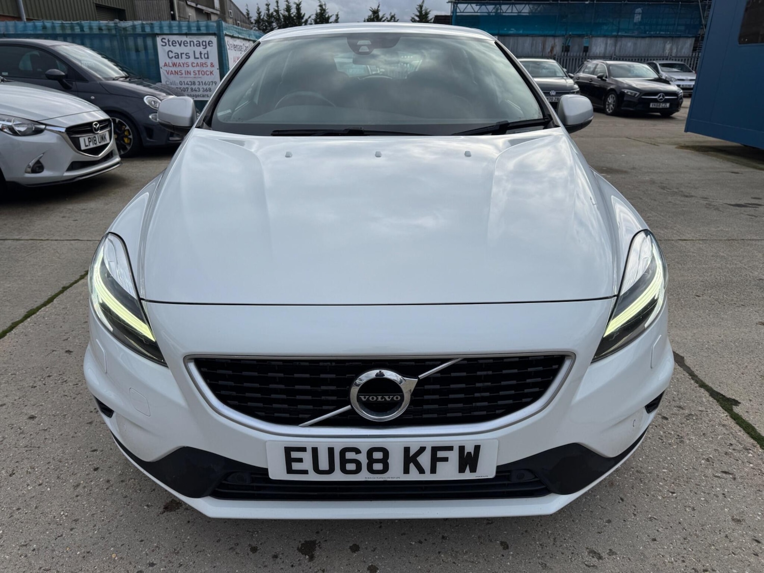 Used Volvo V40 2018 for sale - 76990978: Photo 5