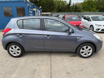 Used Hyundai i20 2011 for sale - 78560982: Photo