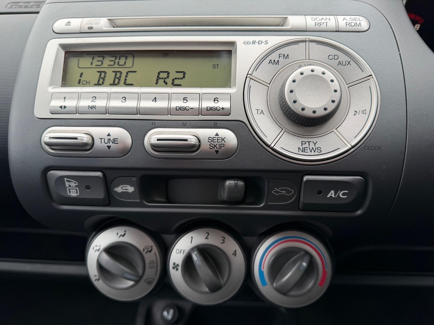 Used Honda Jazz 2008 for sale - 76633885: Photo 16