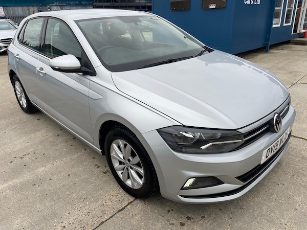 Used Volkswagen Polo 2019 for sale - 74701357: Photo 2