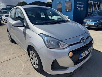 Used Hyundai i10 2017 for sale - 76987781: Photo
