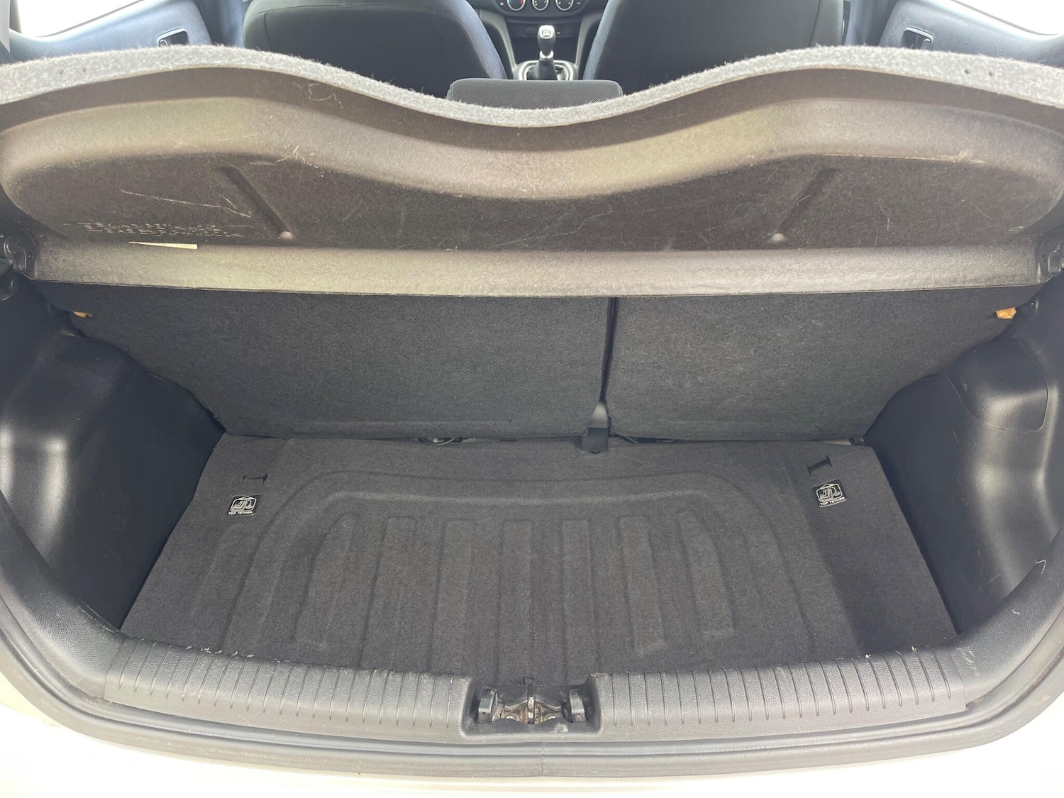 Used Hyundai i10 2017 for sale - 76987781: Photo 20