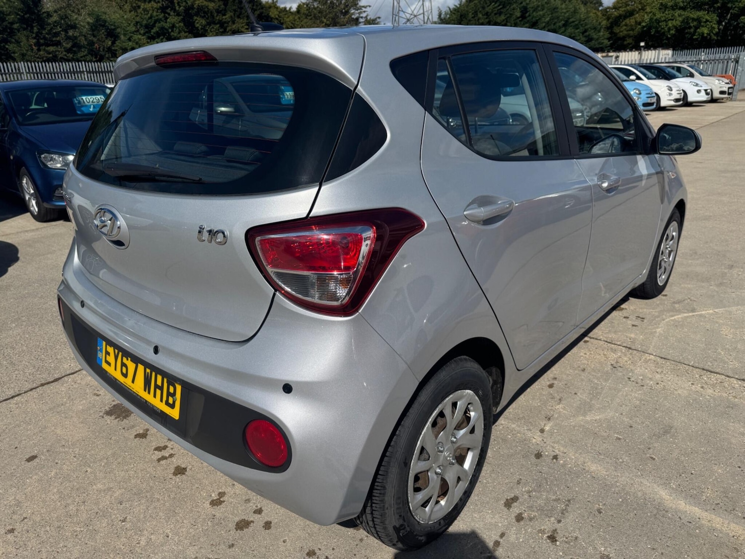 Used Hyundai i10 2017 for sale - 76987781: Photo 8