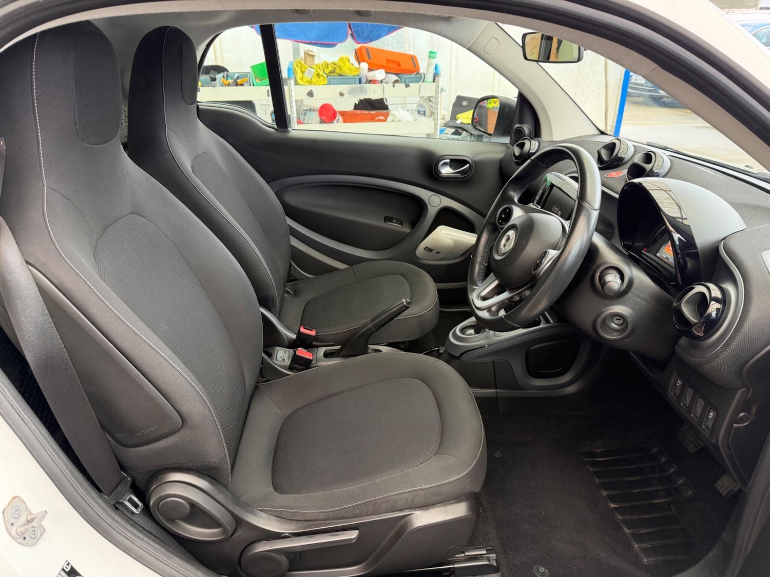 Used smart fortwo 2017 for sale - 77425862: Photo 12