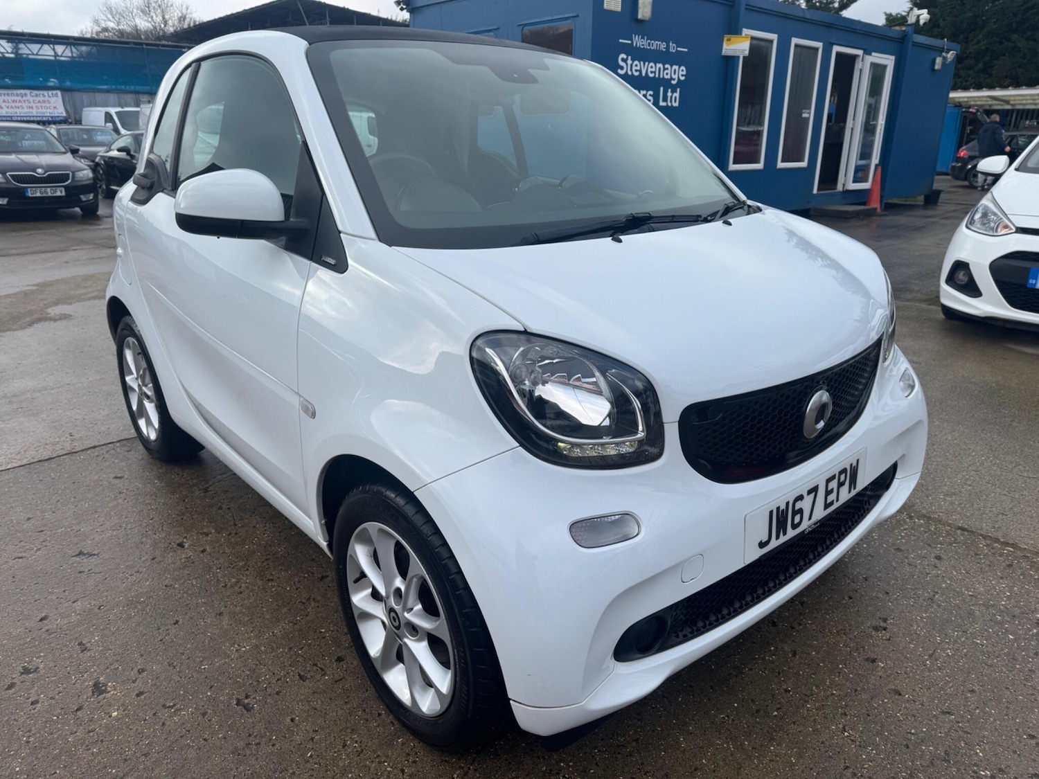 Used smart fortwo 2017 for sale - 77425862: Photo 2