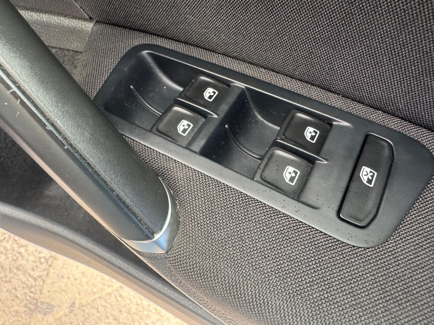 Used Volkswagen Golf 2017 for sale - 76989027: Photo 16