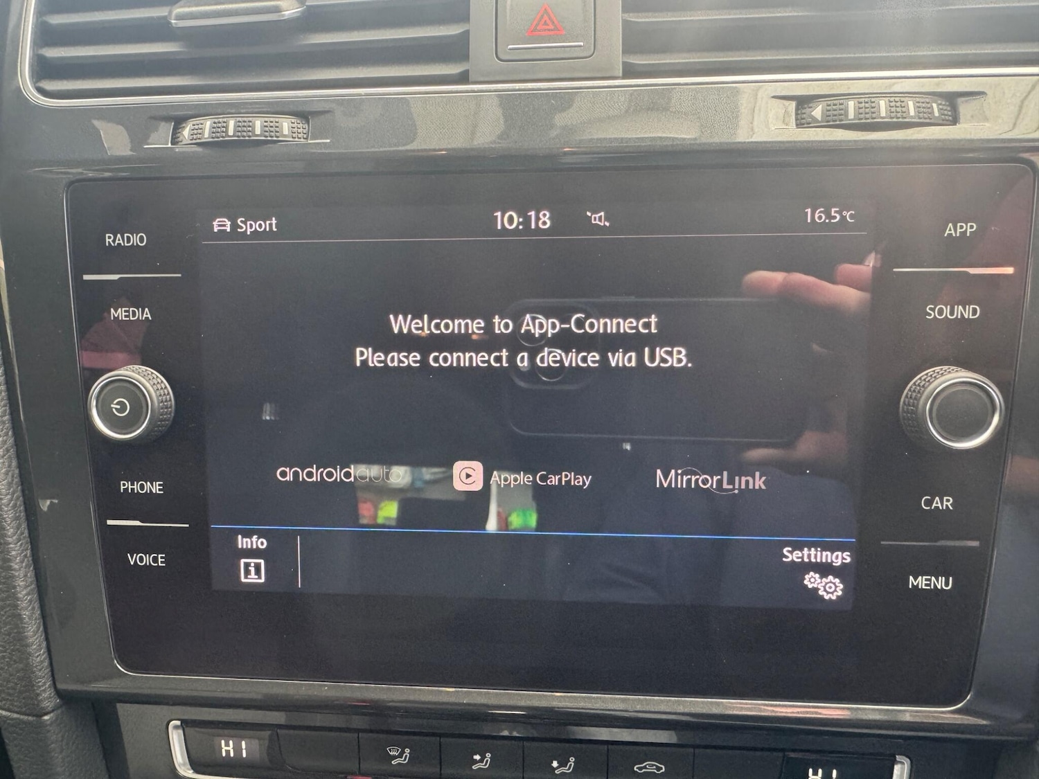 Used Volkswagen Golf 2017 for sale - 76989027: Photo 27