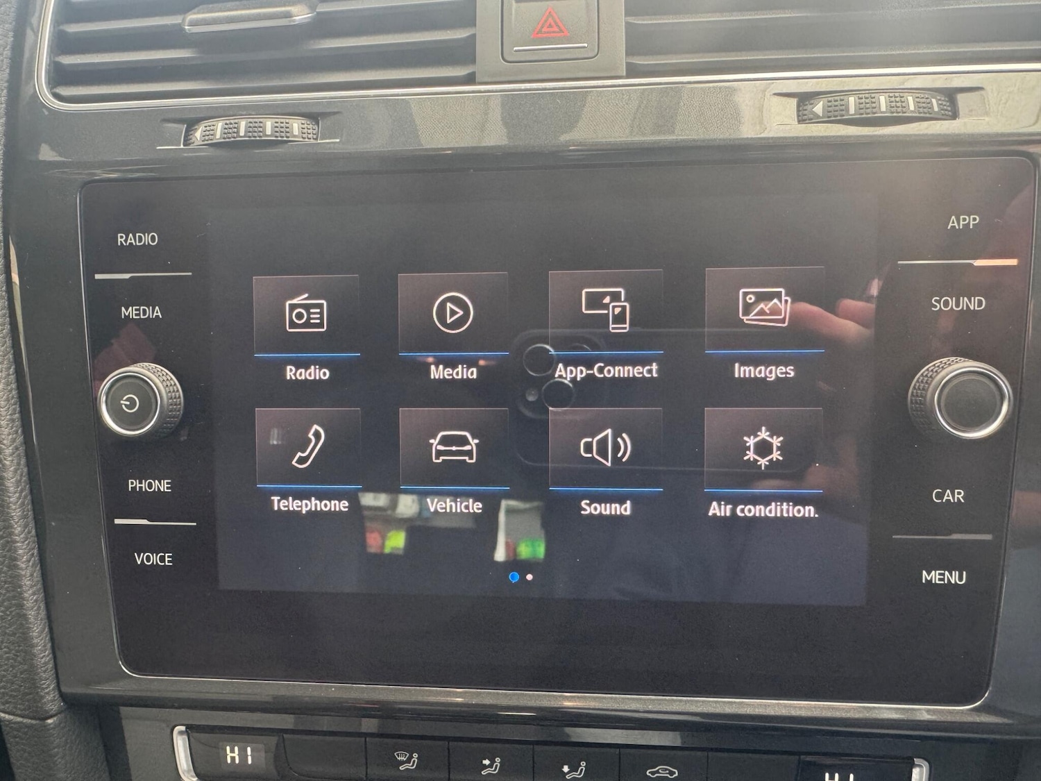 Used Volkswagen Golf 2017 for sale - 76989027: Photo 28