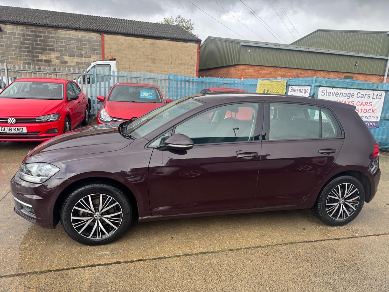Used Volkswagen Golf 2017 for sale - 76989027: Photo 4
