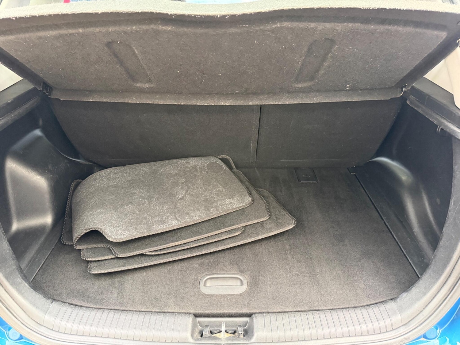 Used Kia Venga 2010 for sale - 77377232: Photo 14