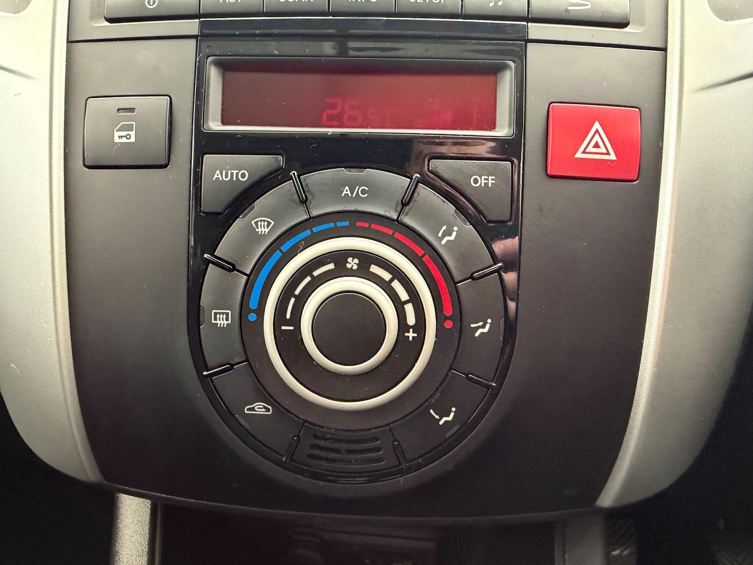 Used Kia Venga 2010 for sale - 77377232: Photo 18