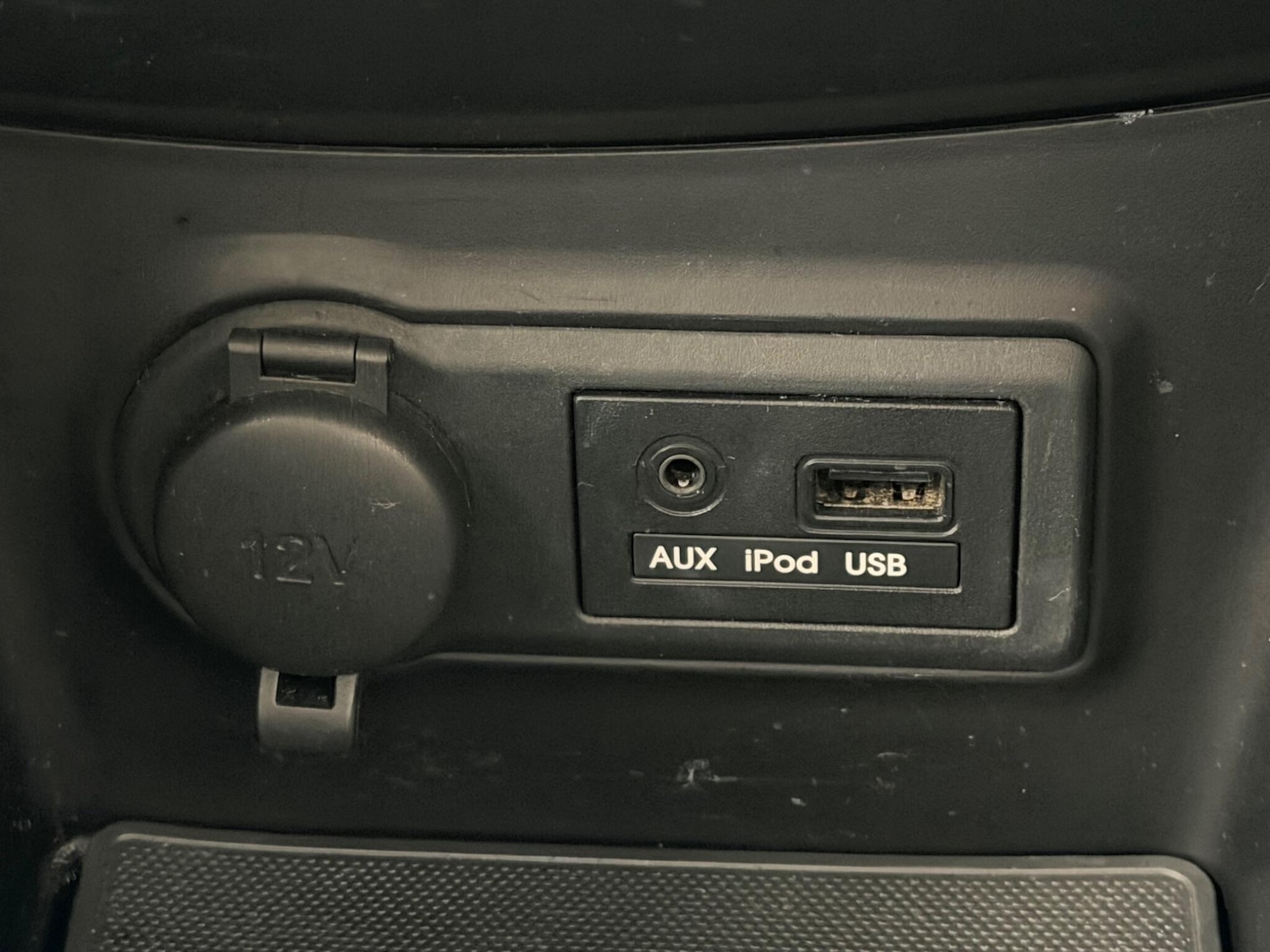 Used Kia Venga 2010 for sale - 77377232: Photo 19