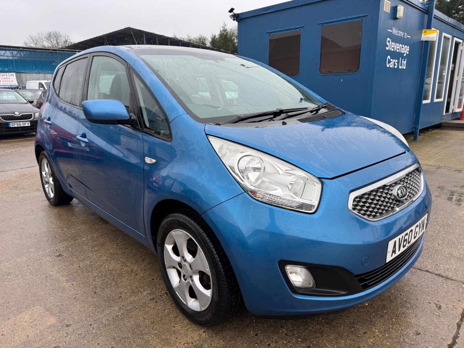 Used Kia Venga 2010 for sale - 77377232: Photo 2